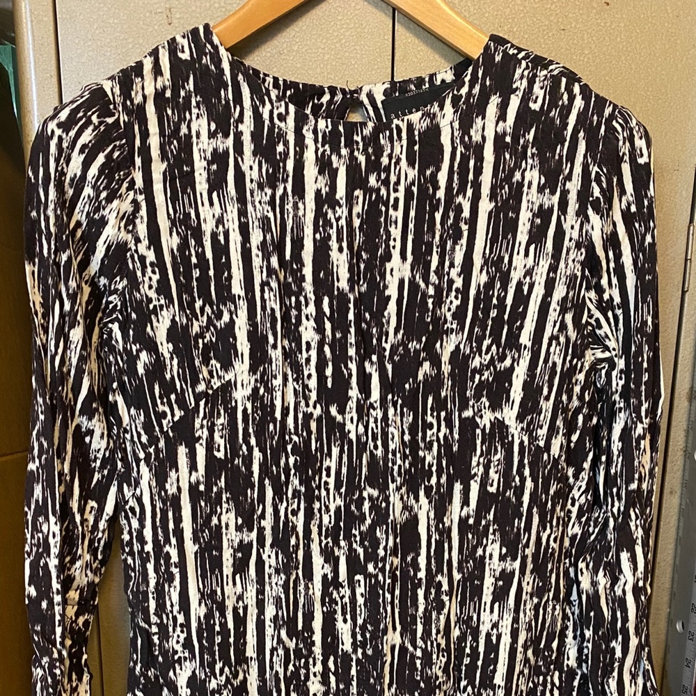Black and white loose fit dress